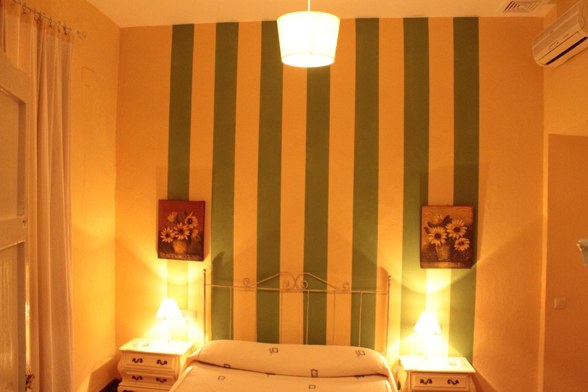 Pension Bienvenido Séville Chambre photo